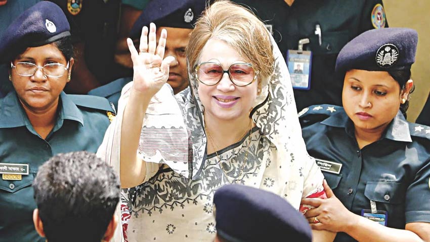 বিএনপির চেয়ারপারসন খালেদা জিয়া মুক্ত