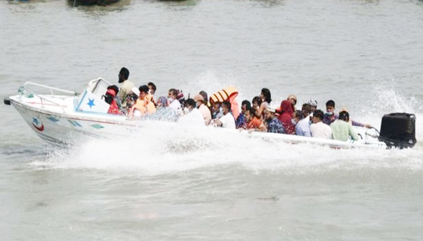 উদ্ধারকাজে স্পিডবোট ভাড়ার নামে চলছে নৈরাজ্য