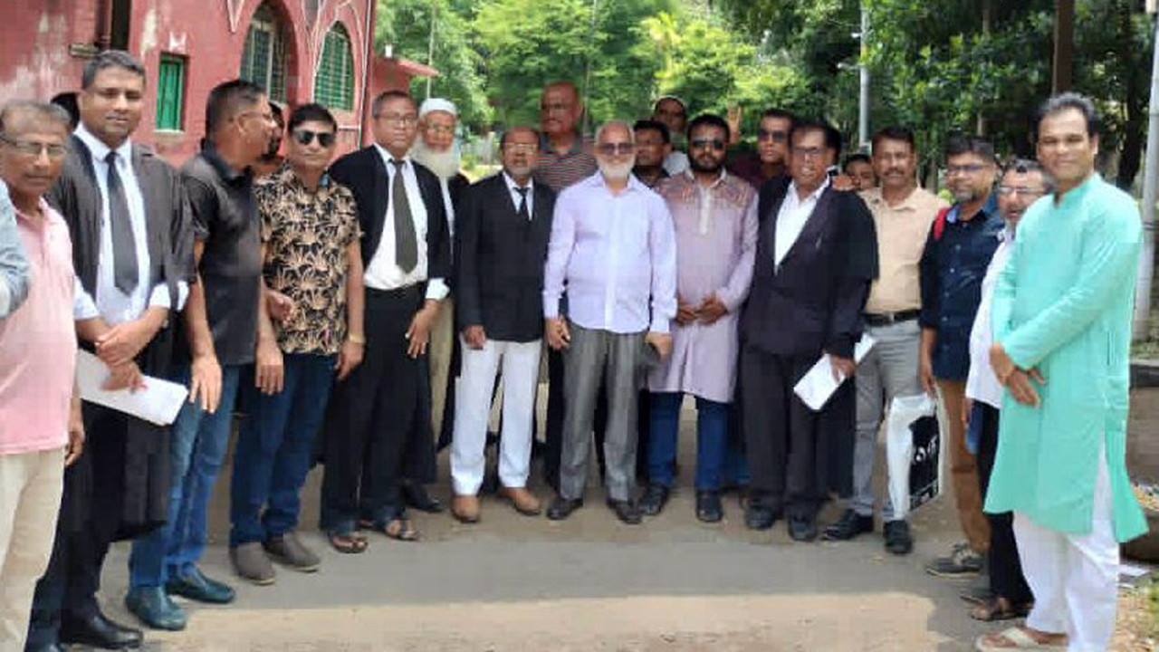 31 people including former Khulna MP Manju were acquitted