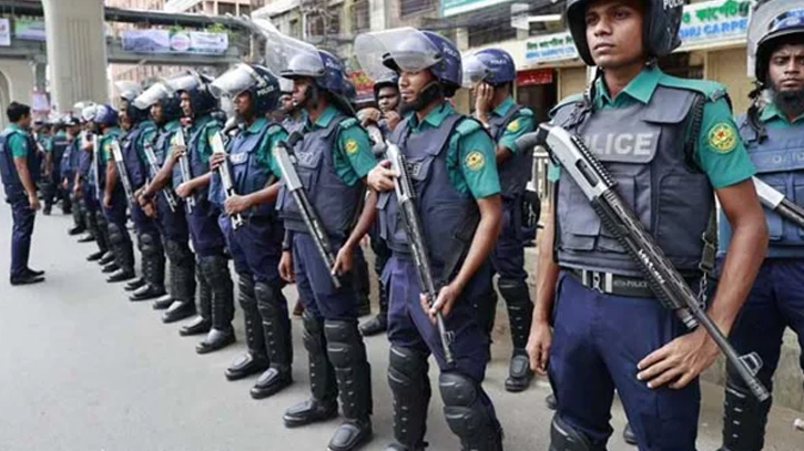 এখনো পলাতক পুলিশের প্রায় ৮০০ সদস্য!