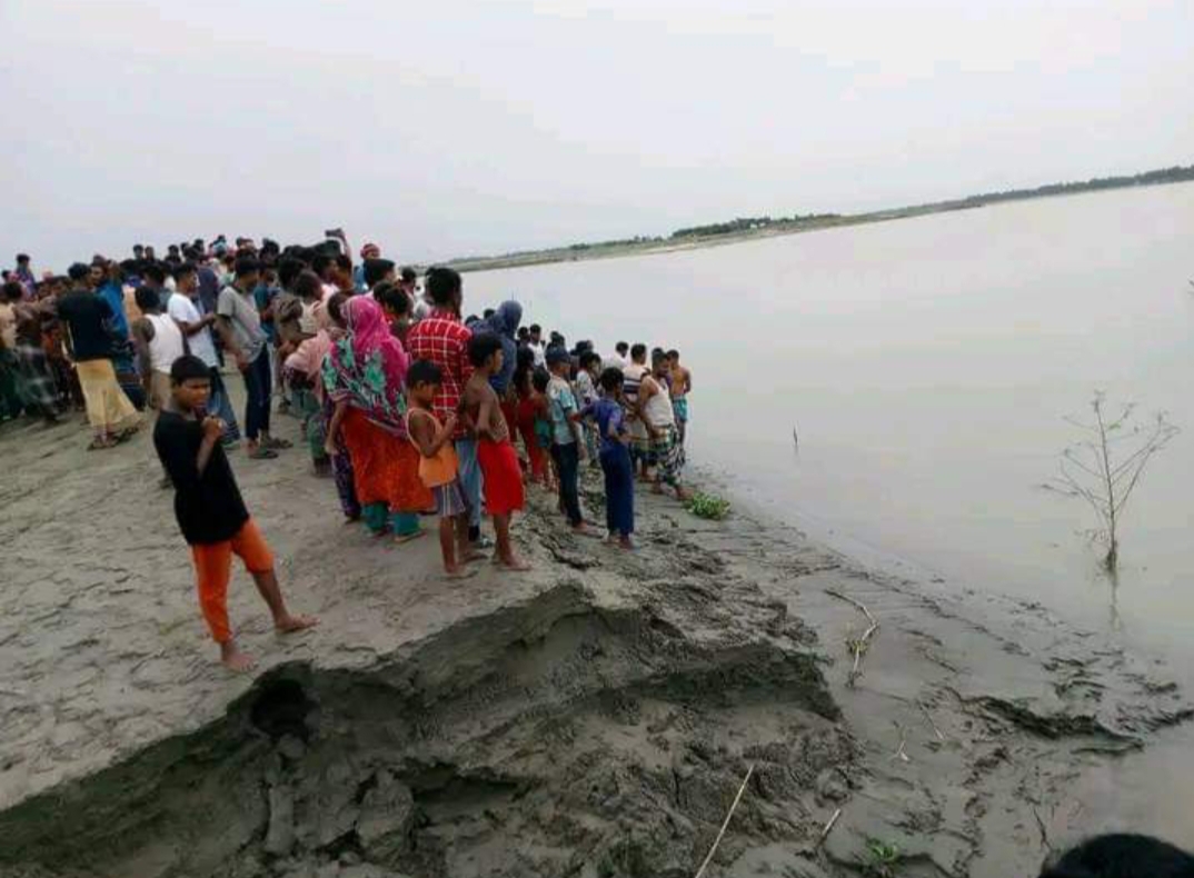 A young man has gone missing after his boat capsized in Kurigram