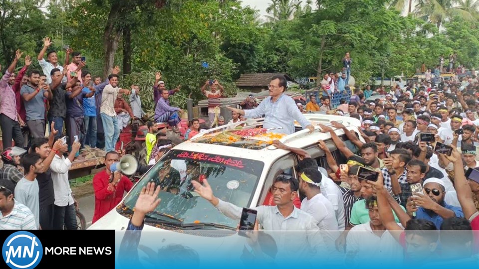 ৪ বছর পর নিজ জন্মস্থানে ফিরলেন সাতক্ষীরার সাবেক এমপি হাবিব