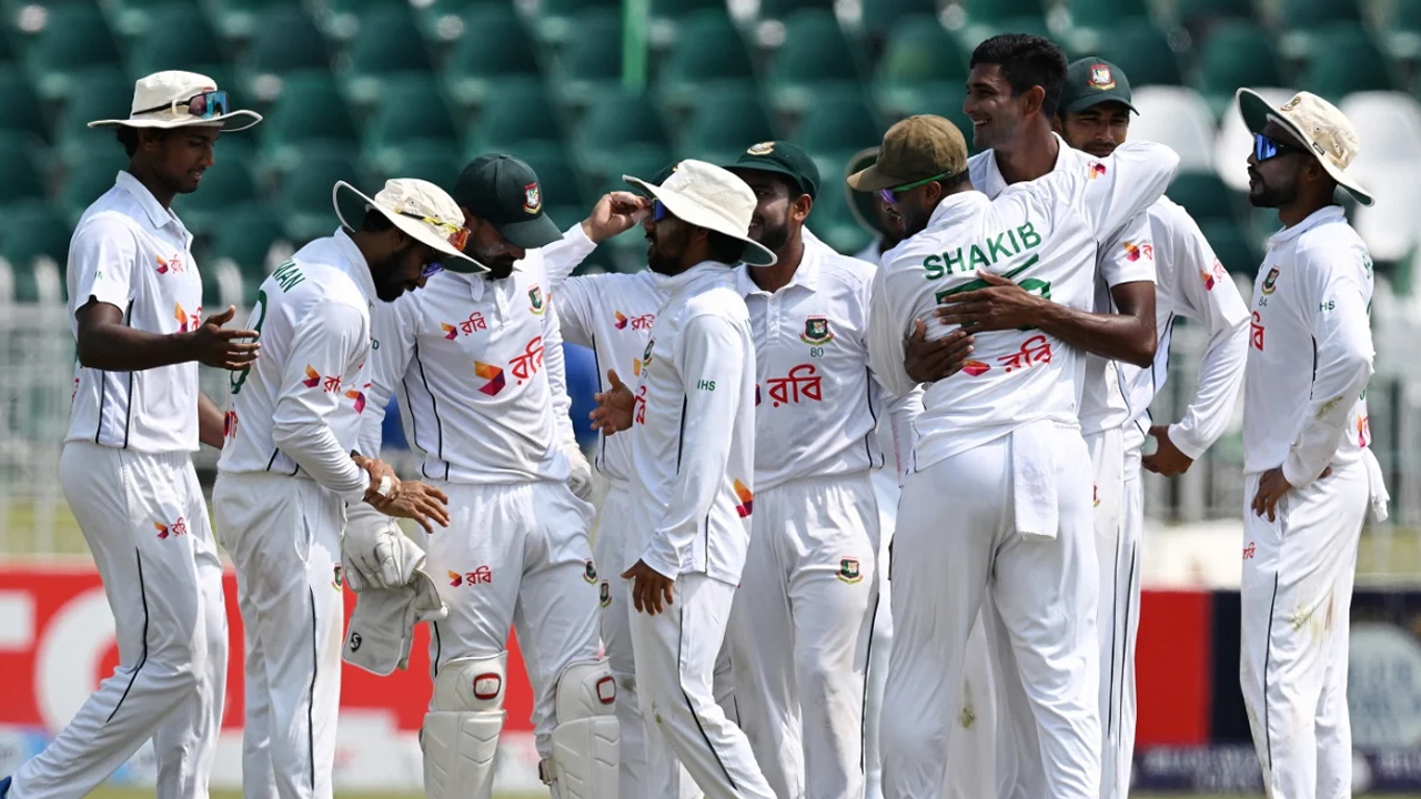 Bangladesh entered the field with a target of 185 runs