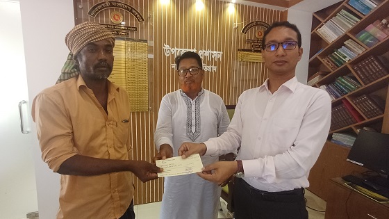 Financial assistance to the families of 4 missing children in Kurigram