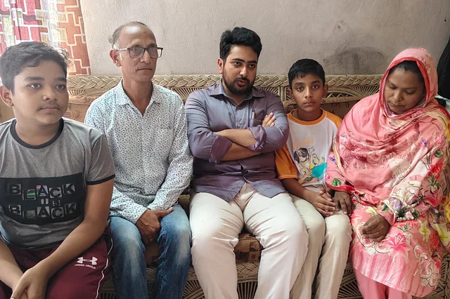 গণ–অভ্যুত্থানে নিহত আহনাফের বাসায় তথ্য উপদেষ্টা