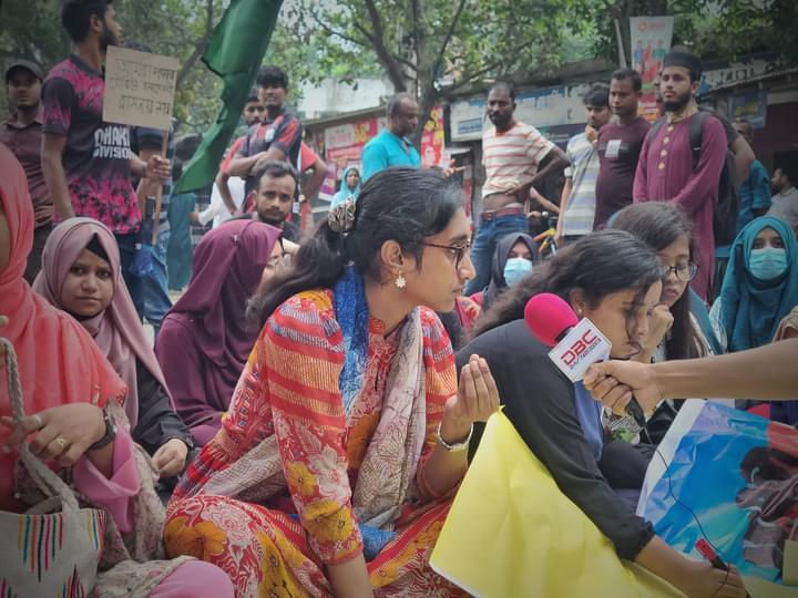 "সারাদিন মিছিলে আর সারারাত কাটতো ভাই-বোনদের উপর হামলার ভিডিও দেখে আর কষ্টে"