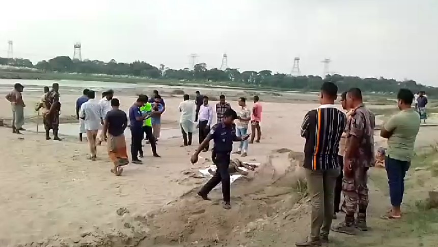 Bloody body recovered from Mahanandi river