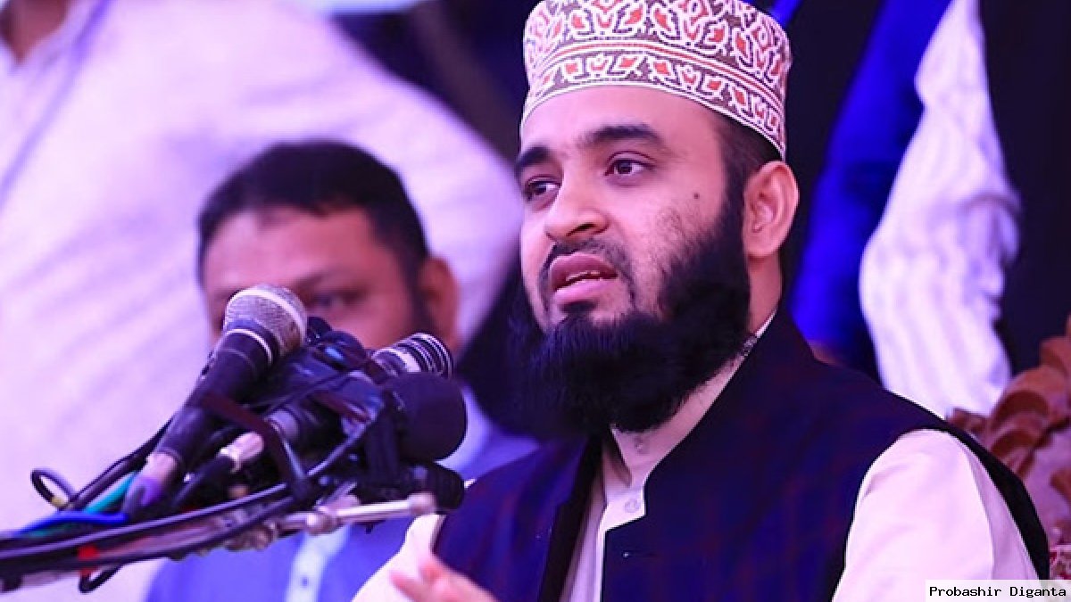 ইমিগ্রেশনে আটক, যা বললেন আজহারী