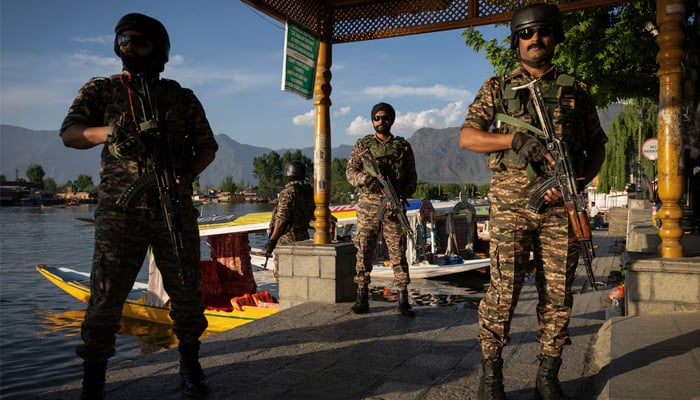 পাকিস্তানে হামলার প্রস্তুতি নিচ্ছে ভারত: চরম উত্তেজনায় উপমহাদেশ