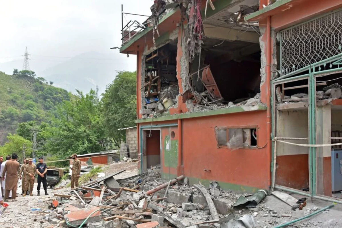 পাকিস্তানের পাল্টা হামলায় ভারতে নিহত ১৫, আহত ৪৩