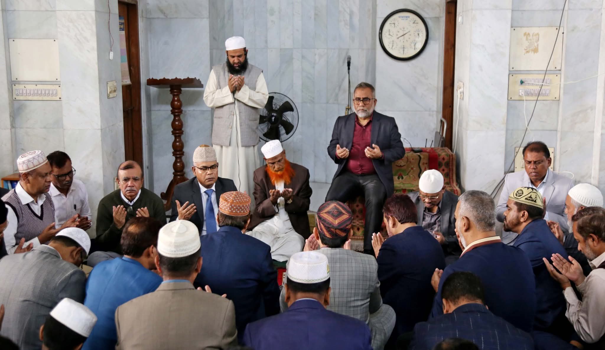 Prayer mahfil at IBU for the recovery of Begum Zia