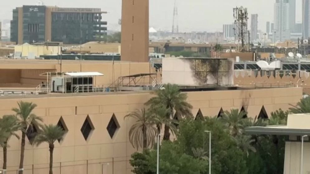 ইরানি হামলার আতঙ্কে সৌদি ছাড়ছে মার্কিন দূতাবাস কর্মীরা