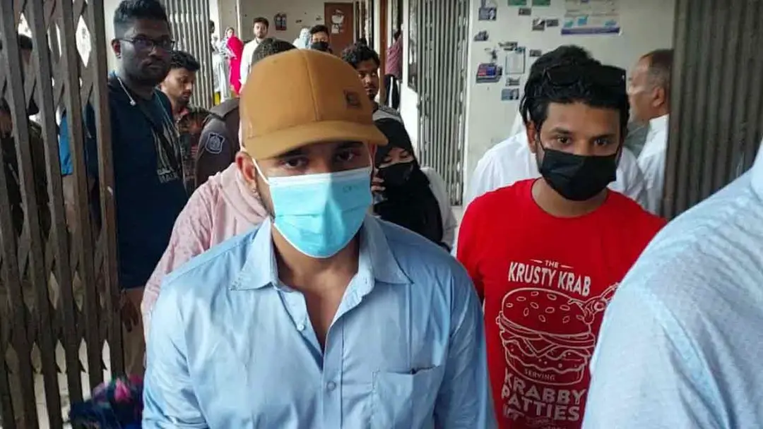 স্ত্রী ইকরার মৃত্যুর মামলায় কারাগারে অভিনেতা জাহের আলভী