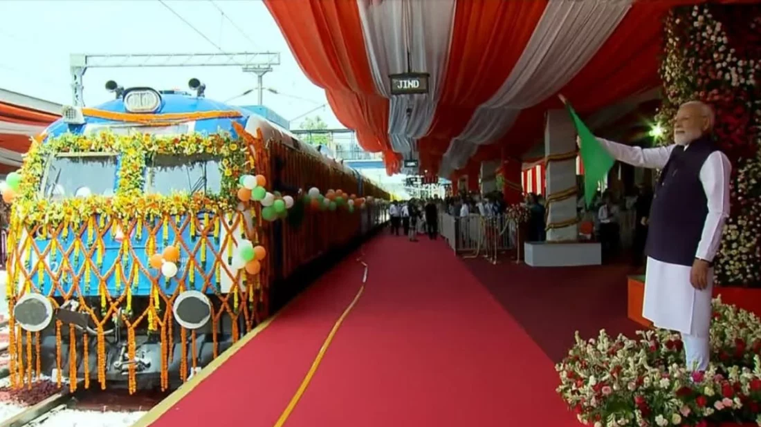 প্রথমবারের মতো হাইড্রোজেনচালিত ট্রেন চালু করল ভারত