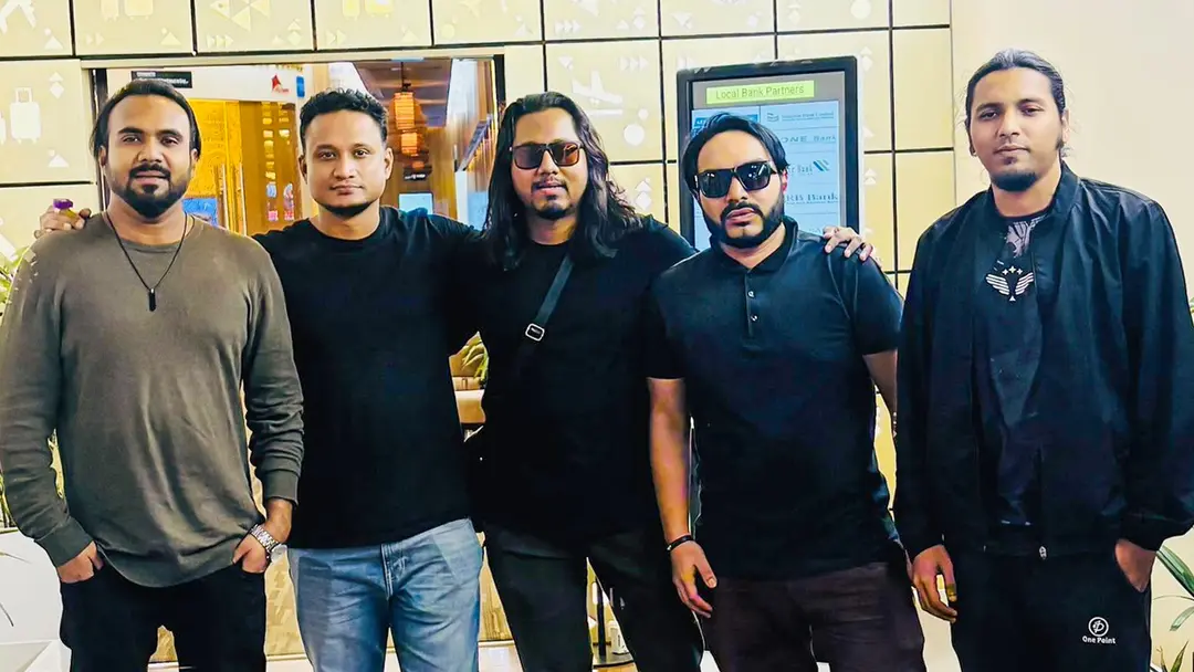 দৃষ্টিহীন তরুণের চিকিৎসার দায়িত্ব নিল ‘অ্যাশেজ’