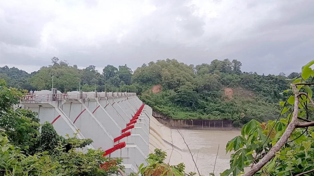 ৪ দিন ১১ ঘণ্টা পর বন্ধ হলো কাপ্তাই বাঁধের ১৬টি জলকপাট