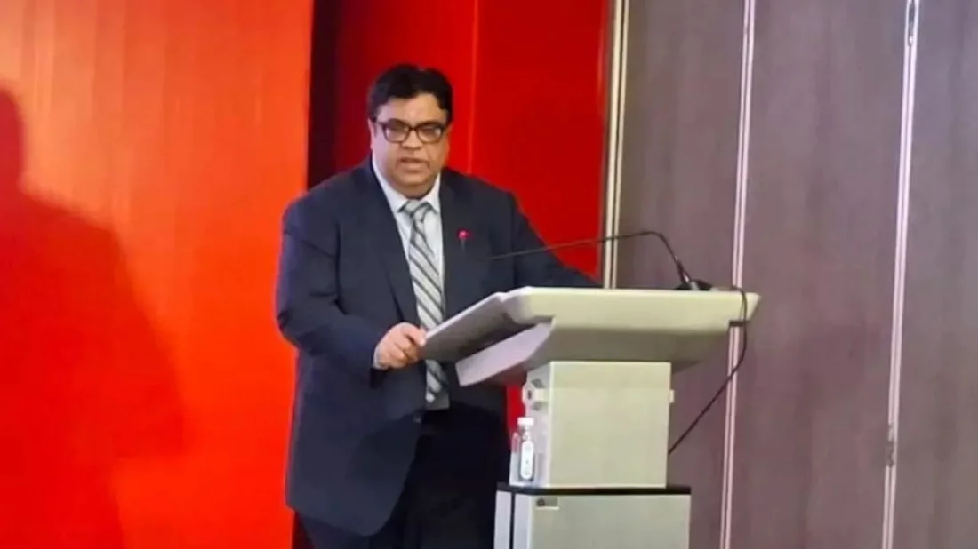 স্মার্টফোনের দাম ৫০&ndash;৬০ ডলারে নামানোর উদ্যোগ নিচ্ছে সরকার
